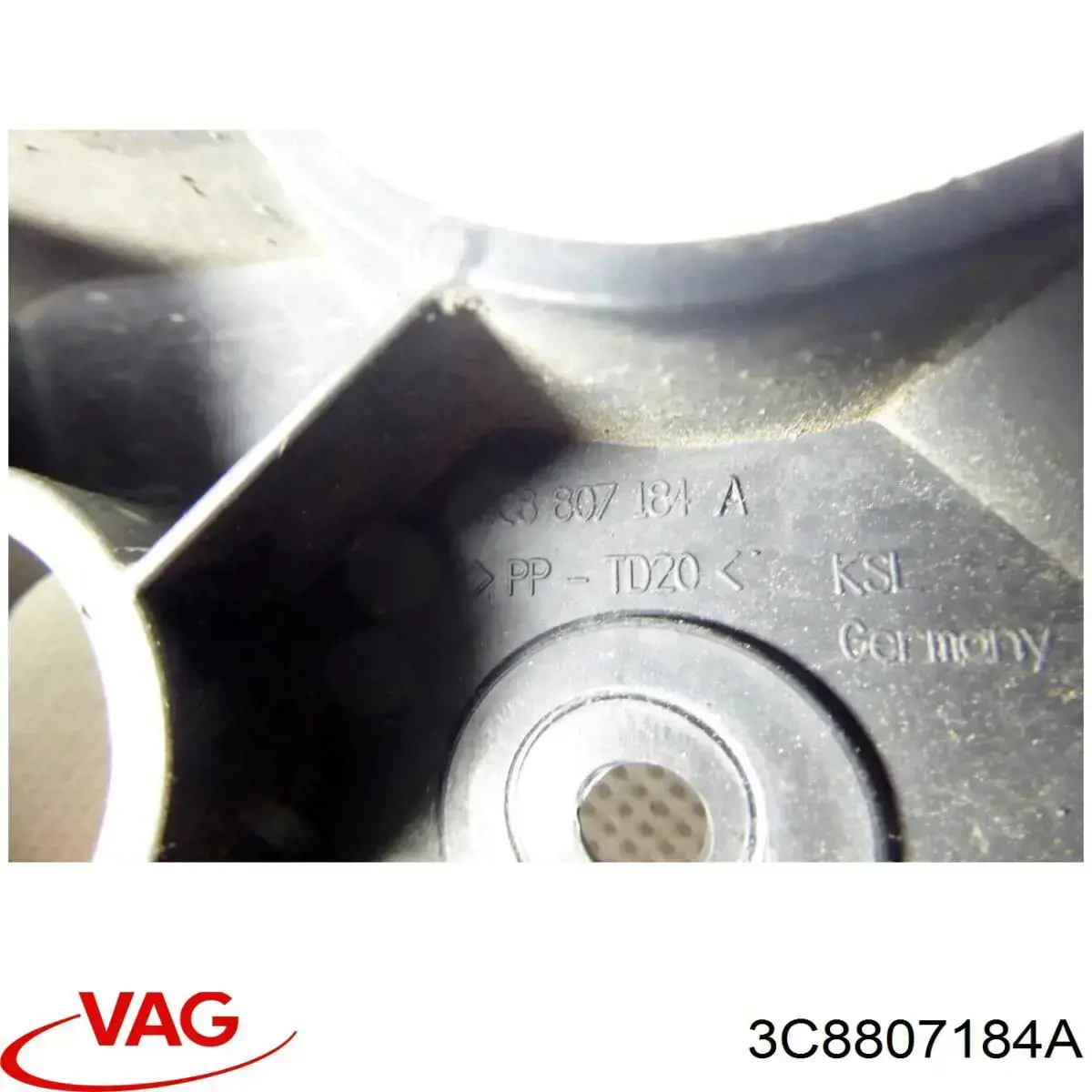Guia do pára-choque dianteiro direito VAG 3C8807184A preço, a partir de 8,32 USD