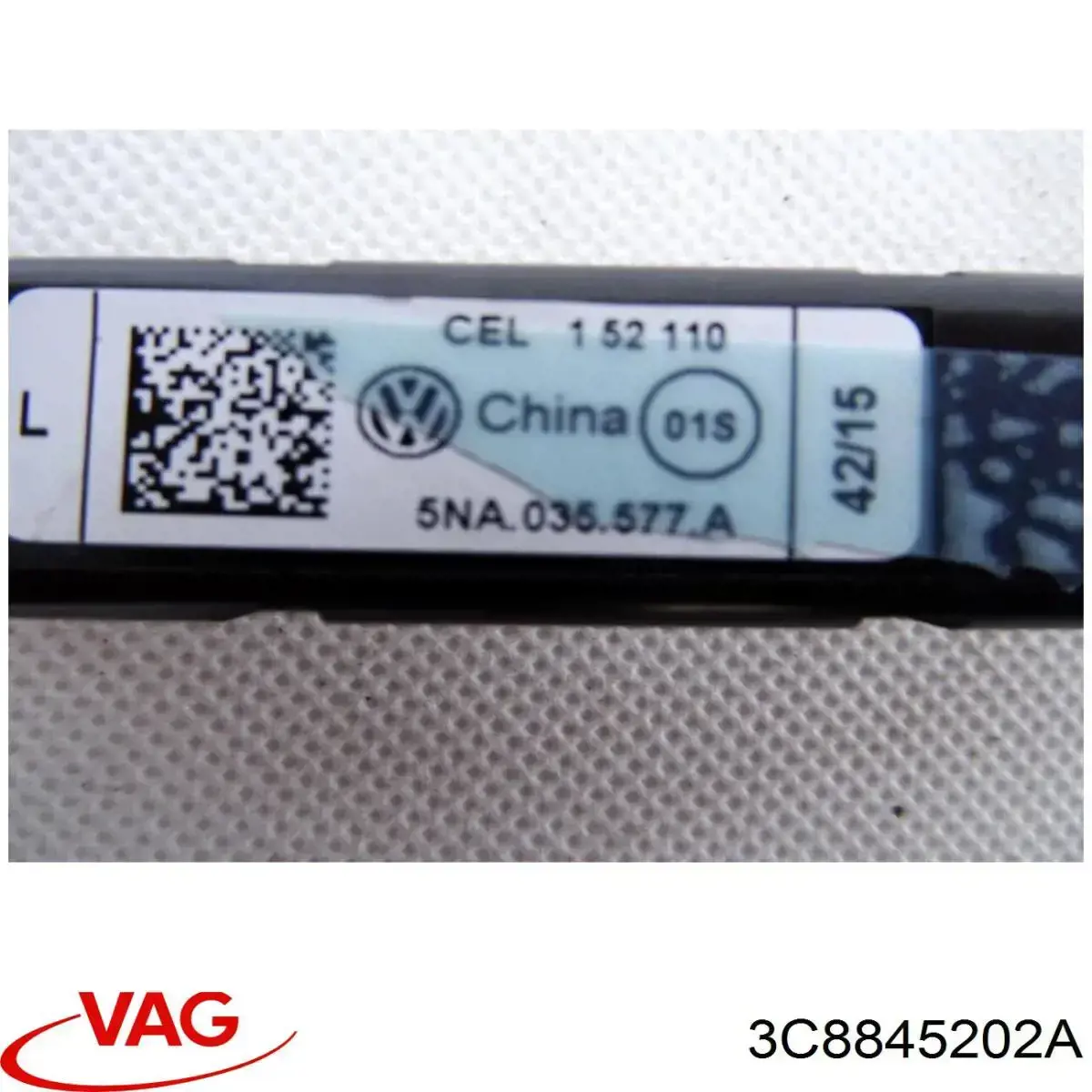 Vidro da porta dianteira direita VAG 3C8845202A preço, a partir de 31,91 USD