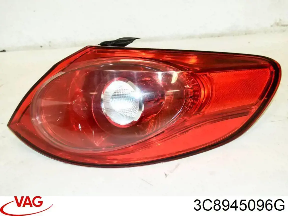 Compre 3C8945096G VAG Lanterna traseira direita externa