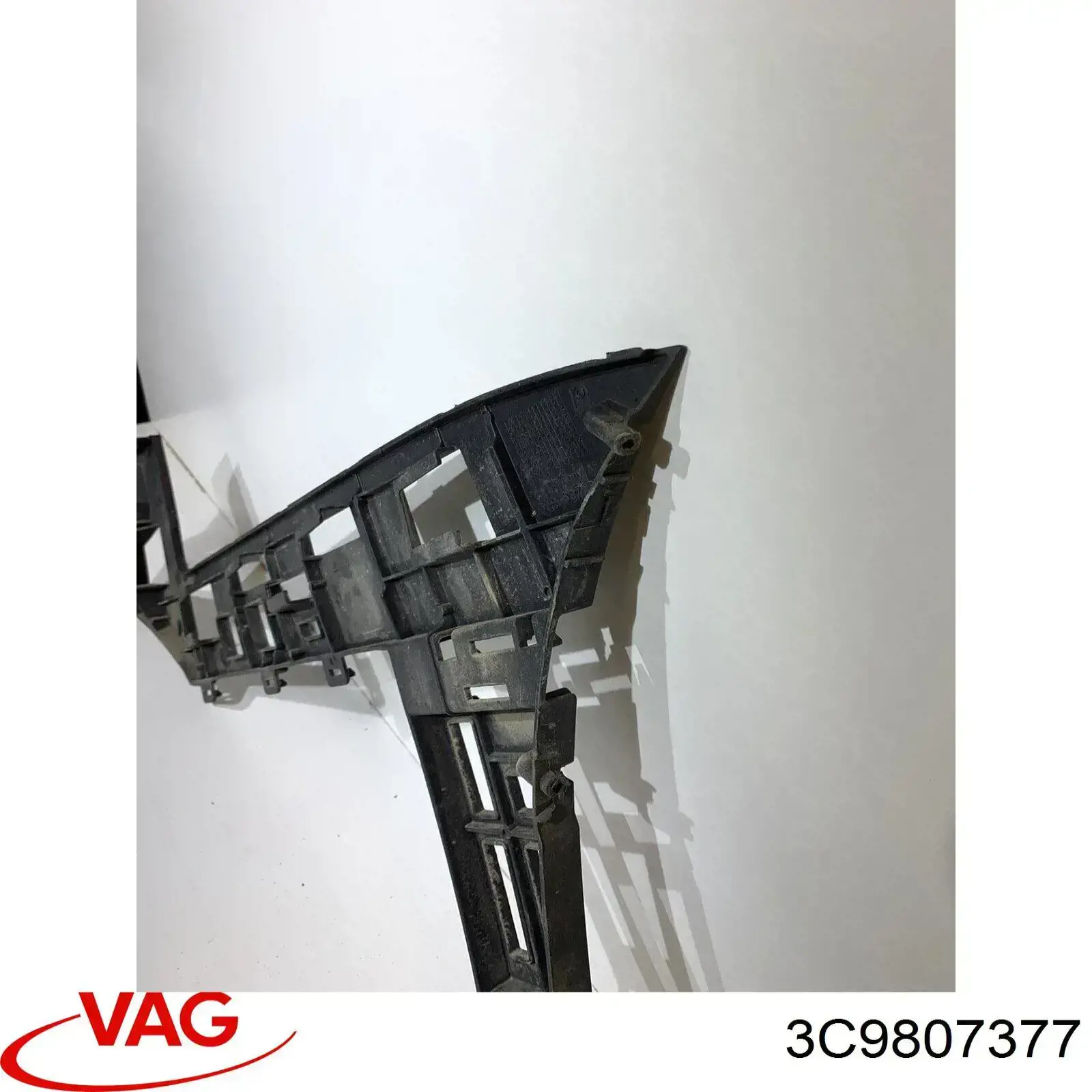 Compre 3C9807377 VAG Guia esquerda do pára-choque traseiro