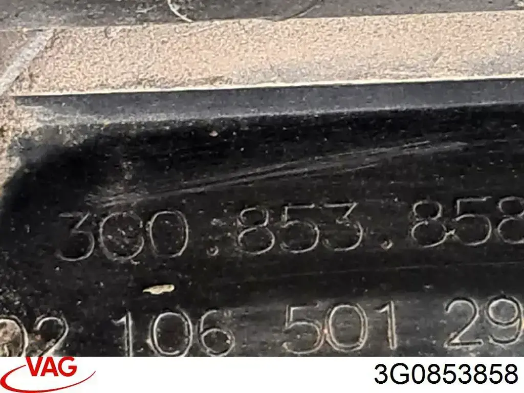 Placa sobreposta (moldura) externa direita de acesso VAG 3G0853858 preço, a partir de 189,65 USD