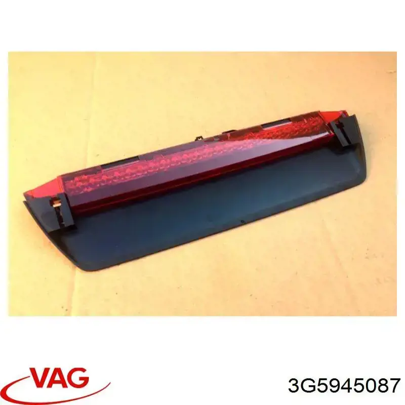 Sinal de parada traseiro adicional para Volkswagen Passat B8 3G2, CB2