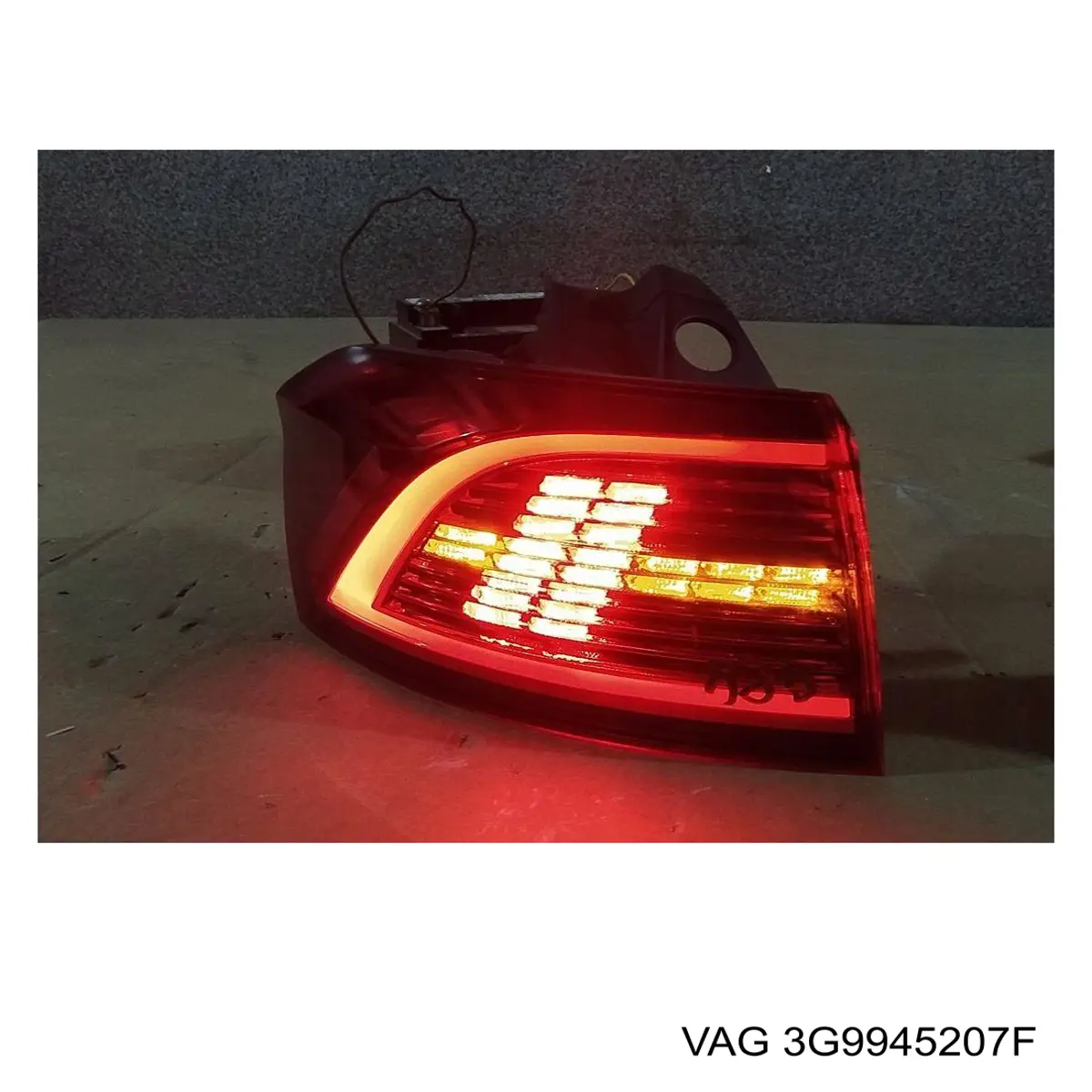 Compre LLL172 Magneti Marelli Lanterna traseira esquerda externa