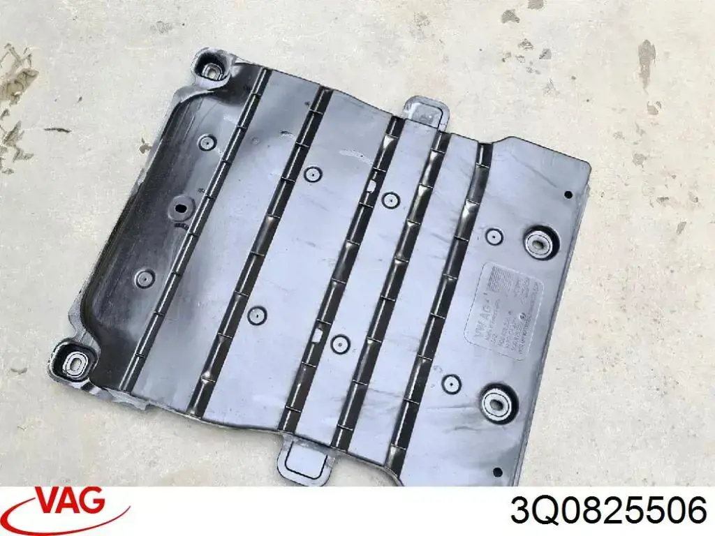 Compre 3Q0825506 VAG Proteção de fundo direita