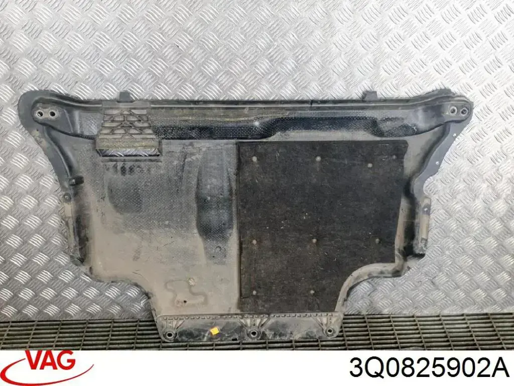 Compre 5Q0825902C VAG Proteção de motor, de panela (da seção de motor)