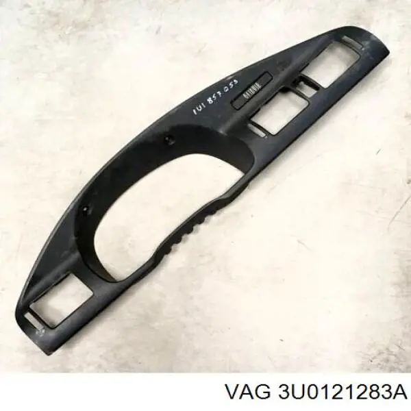 Conduto de ar (defletor) esquerdo do radiador VAG 3U0121283A preço, a partir de 9,92 USD