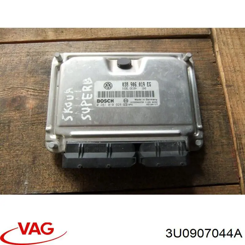 3U0907044A VAG Unidade de controlo dos modos de aquecimento/condicionamento