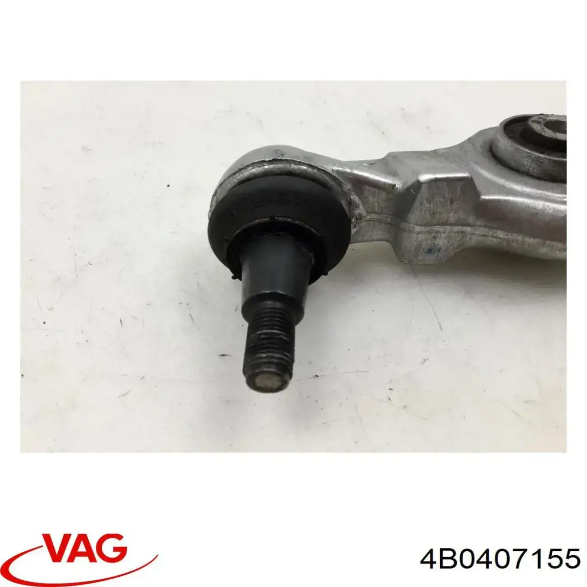 4B0407155 VAG Braço oscilante inferior direito de suspensão dianteira