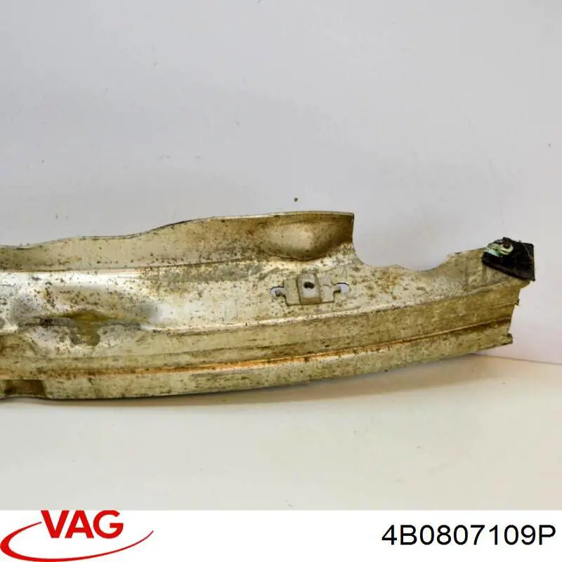 Compre 4B0807109P VAG Reforçador do pára-choque dianteiro