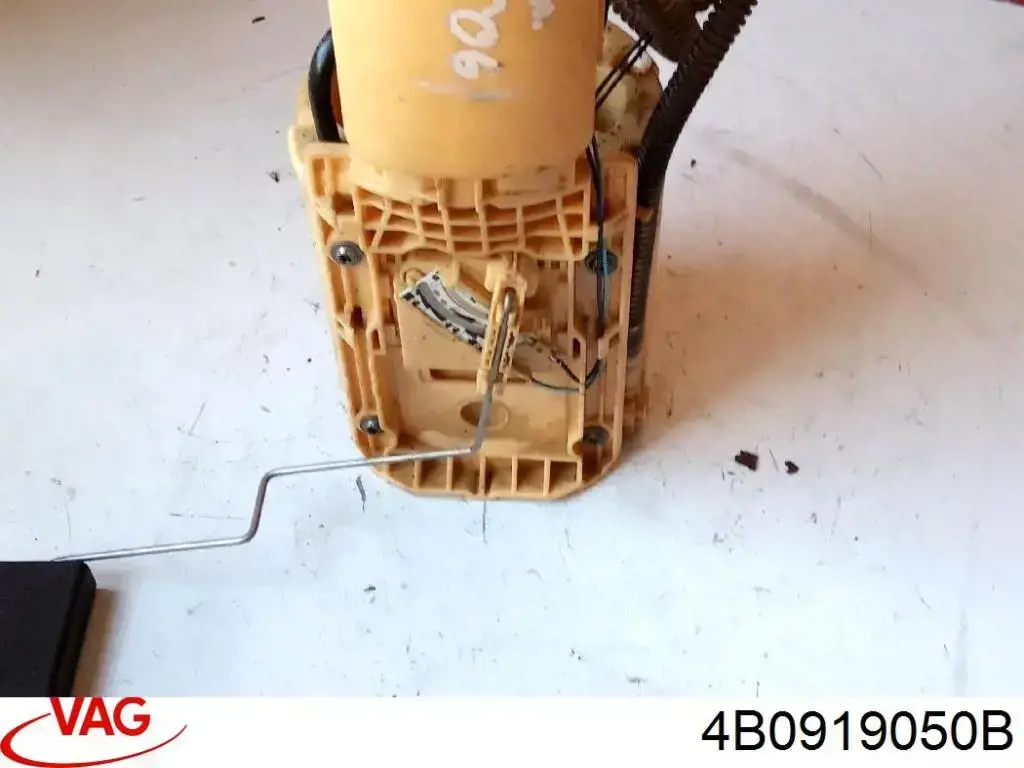 4B0919050B VAG Módulo de bomba de combustível com sensor do nível de combustível