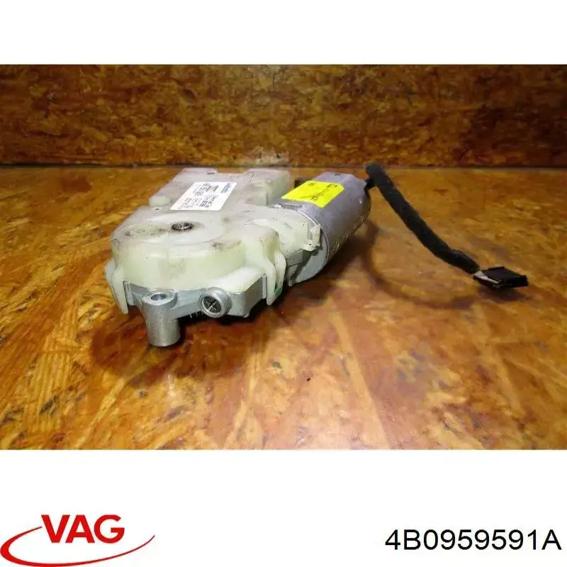 Compre 4B0959591A VAG Motor de acionamento de alcapão