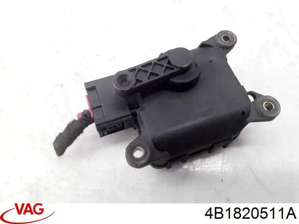Compre 4B1820511A VAG Acionamento de comporta de forno