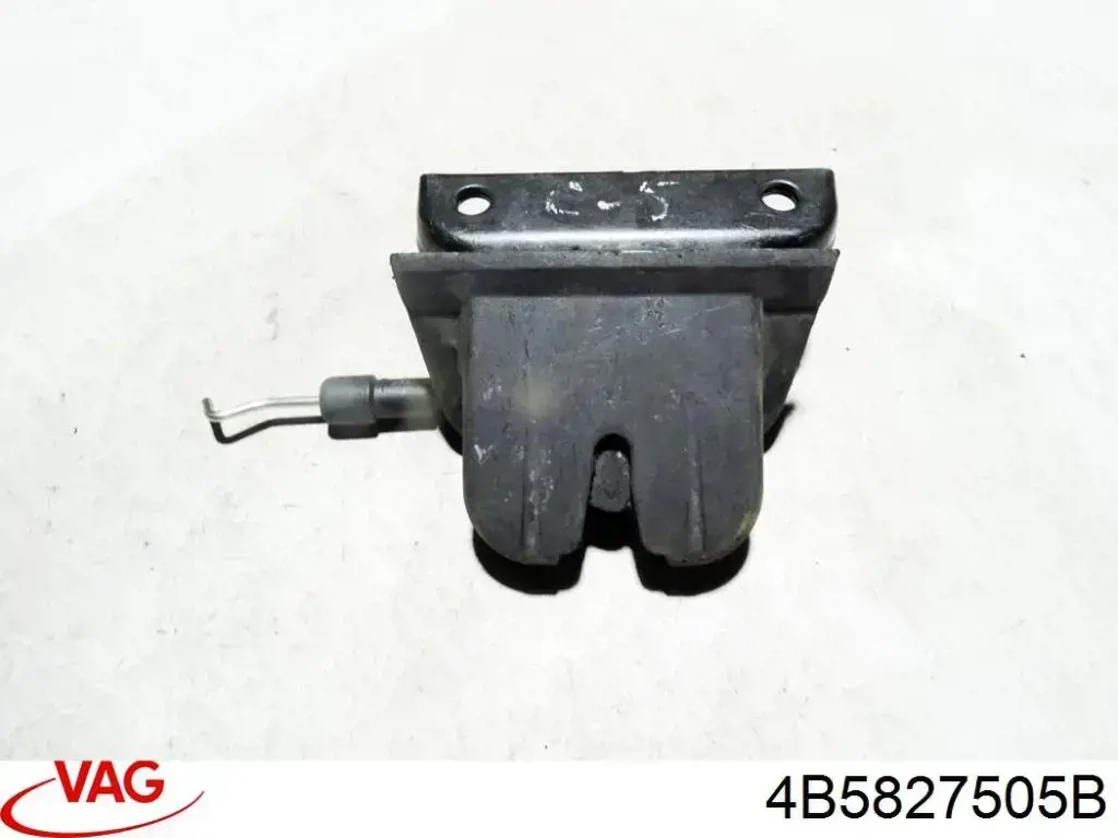 Compre 4B5827505B VAG Fecho de tampa de porta-malas (de 3ª/5ª porta traseira)