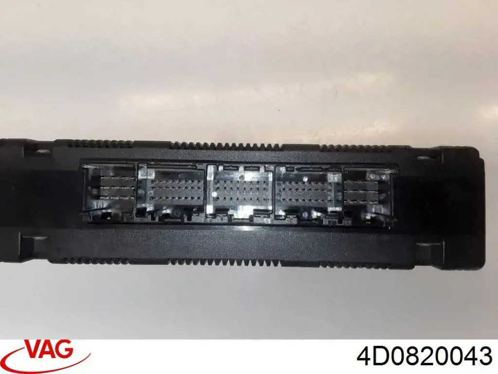 Unidade de controlo dos modos de aquecimento/condicionamento Audi A8 D2 4D2, 4D8