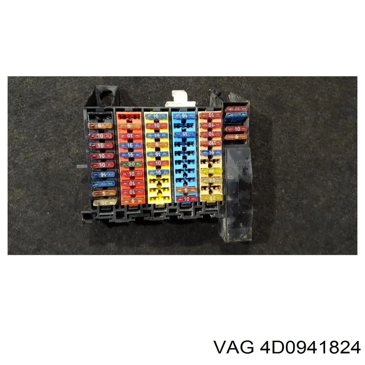 4D0941824 VAG Unidade de dispositivos de segurança