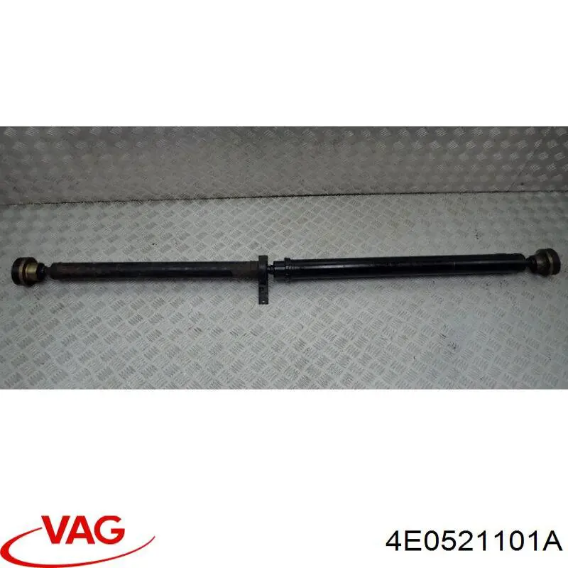 4E0521101A VAG Junta universal traseira montada
