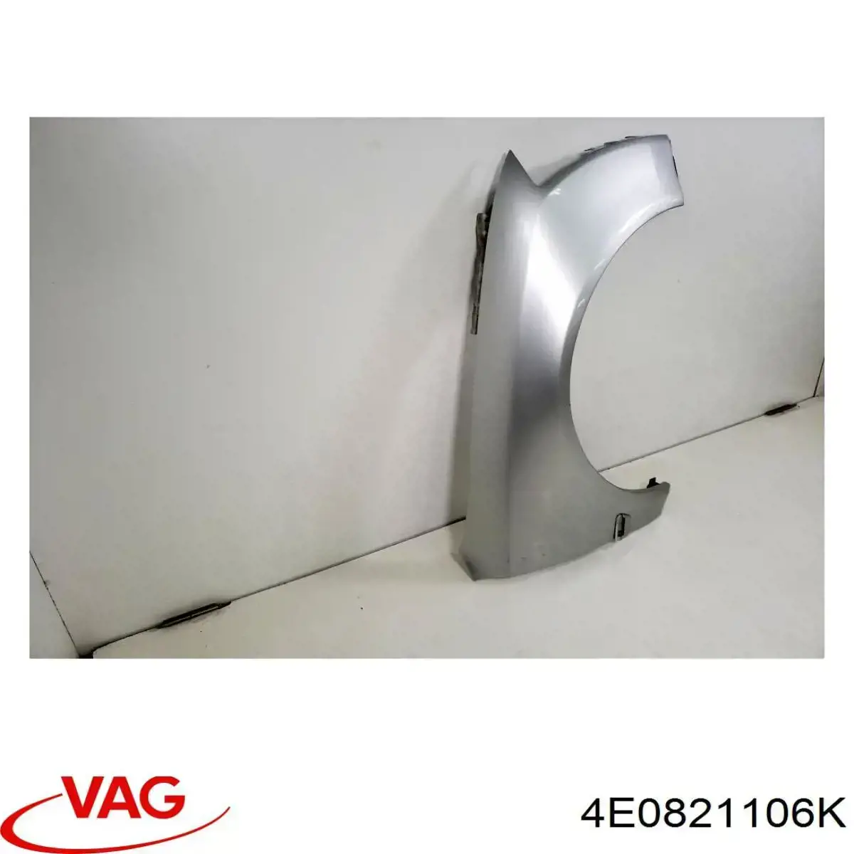 4E0821106K VAG Pára-lama dianteiro direito