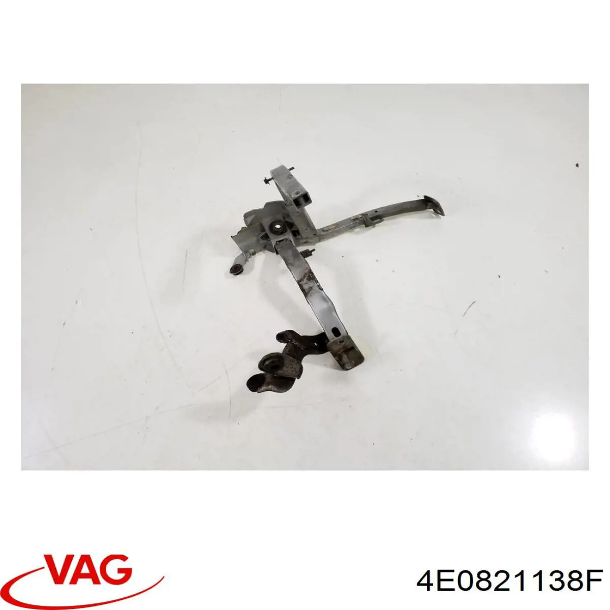 Compre 4E0821138F VAG Consola dianteira de fixação do pára-lama dianteiro direito