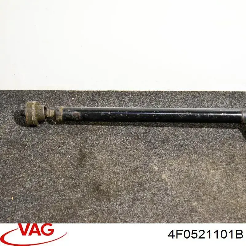 Compre 4F0521101B VAG Junta universal traseira montada