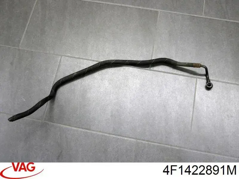 Compre 4F1422891M VAG Mangueira da Direção hidrâulica assistida de pressão baixa, desde a cremalheira (do mecanismo) até o radiador