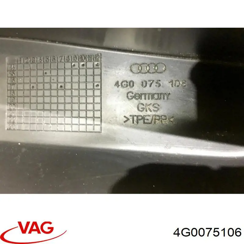 4G0075106 VAG Protetores de lama traseiros, kit