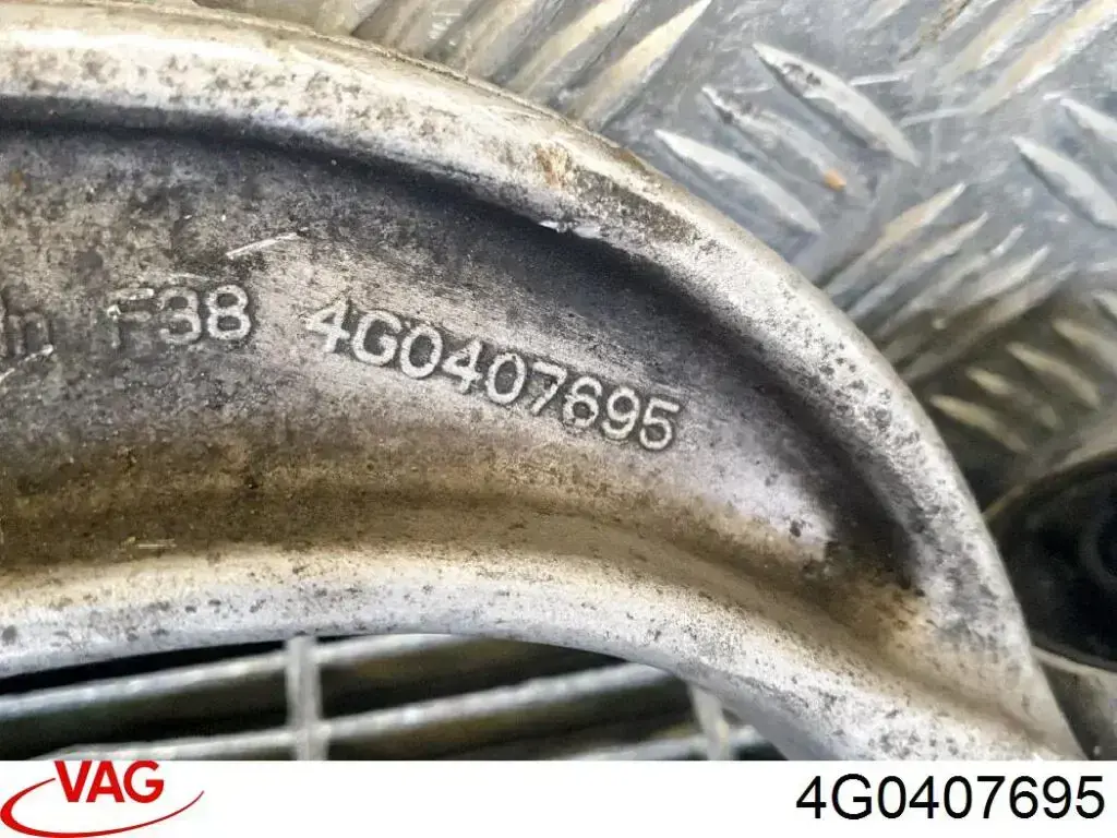 Compre 4G0407695 VAG Braço oscilante inferior esquerdo de suspensão dianteira