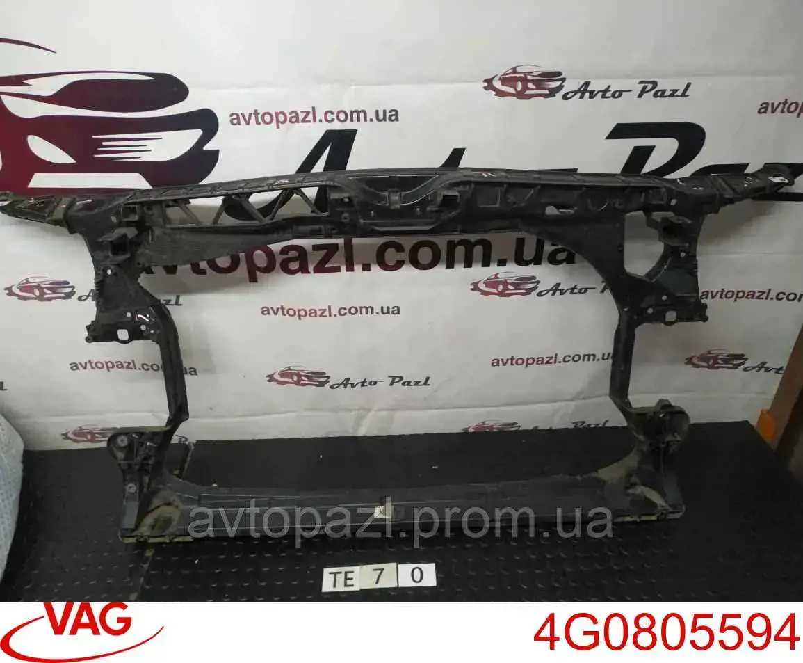 Suporte do radiador montado (painel de montagem de fixação das luzes) Starline KH0032200