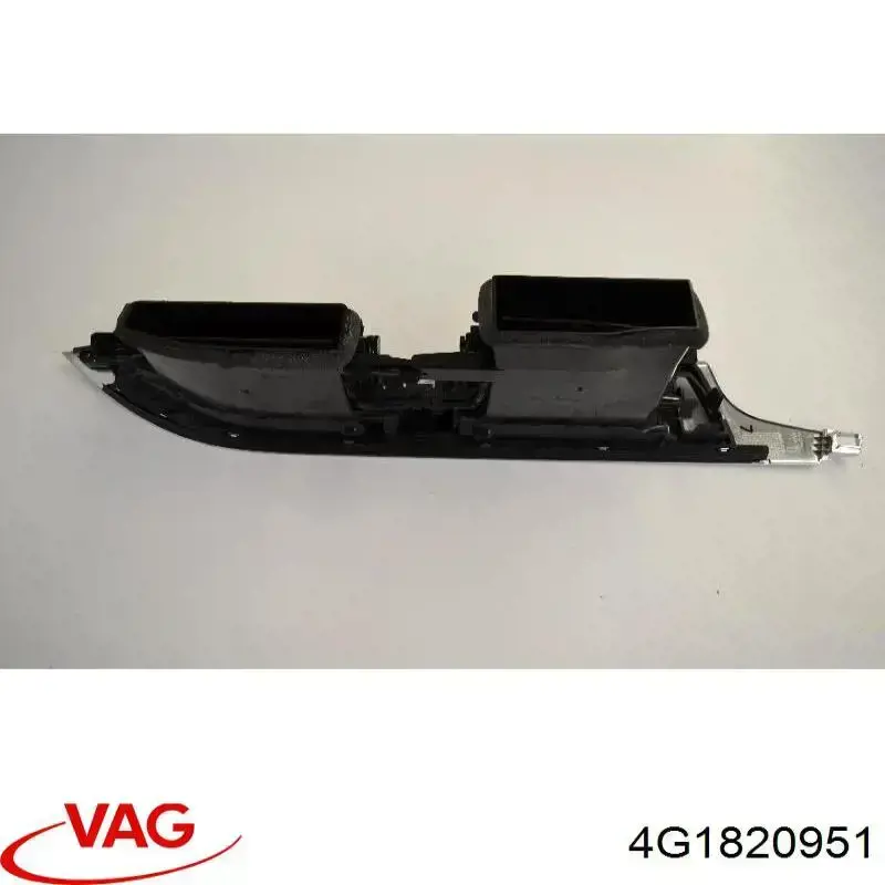 Grelha de ventilação de salão no "painel de instrumentos" VAG 4G1820951