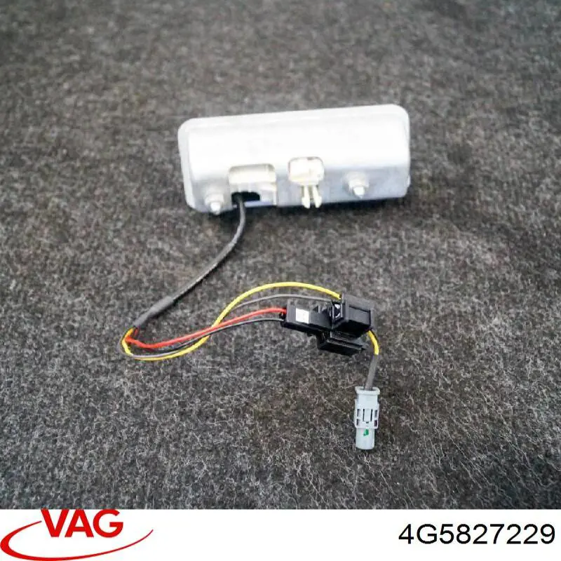 Compre 5E5827566 VAG Puxador externo de tampa de porta-malas (de 3ª/5ª porta traseira)