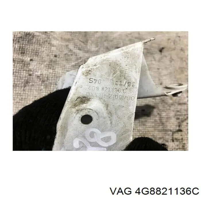 Consola dianteira de fixação do pára-lama dianteiro direito VAG 4G8821136C preço, a partir de 49,26 USD