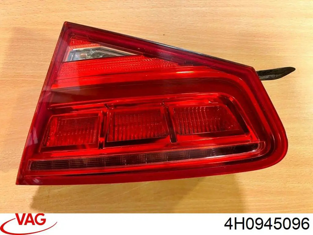 Compre 4H0945096 VAG Lanterna traseira direita externa