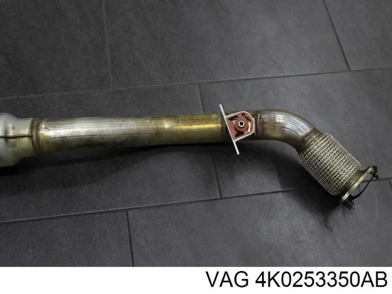 Tubo de admissão (calças) dianteiro direito do silenciador VAG 4K0253350AB preço, a partir de 766,06 USD