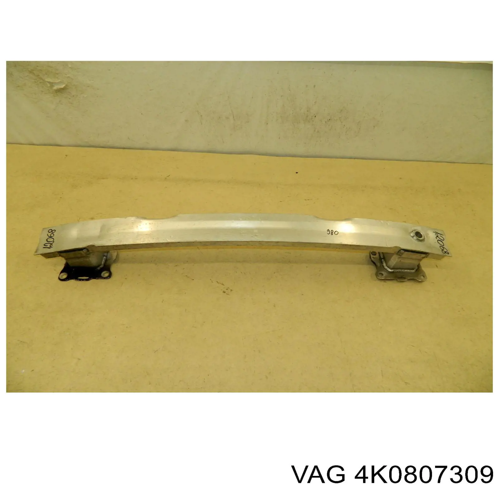 Reforçador do pára-choque traseiro VAG 4K0807309 preço, a partir de 144,97 USD