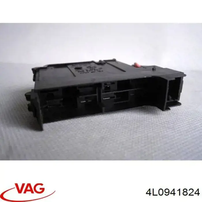Unidade traseira do salão de dispositivos de segurança VAG 4L0941824 preço, a partir de 68,98 USD