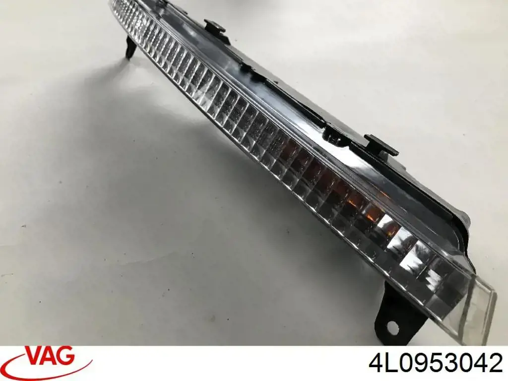4L0953042 VAG Pisca-pisca direito