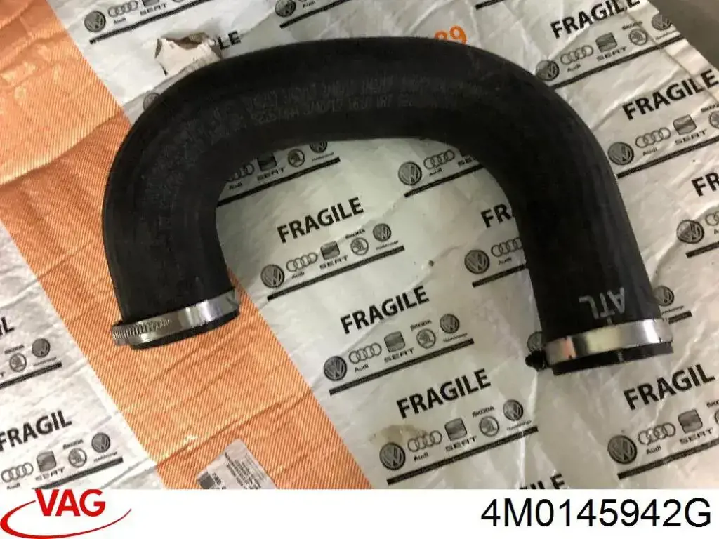 4M0145942G VAG Mangueira (cano derivado) de intercooler
