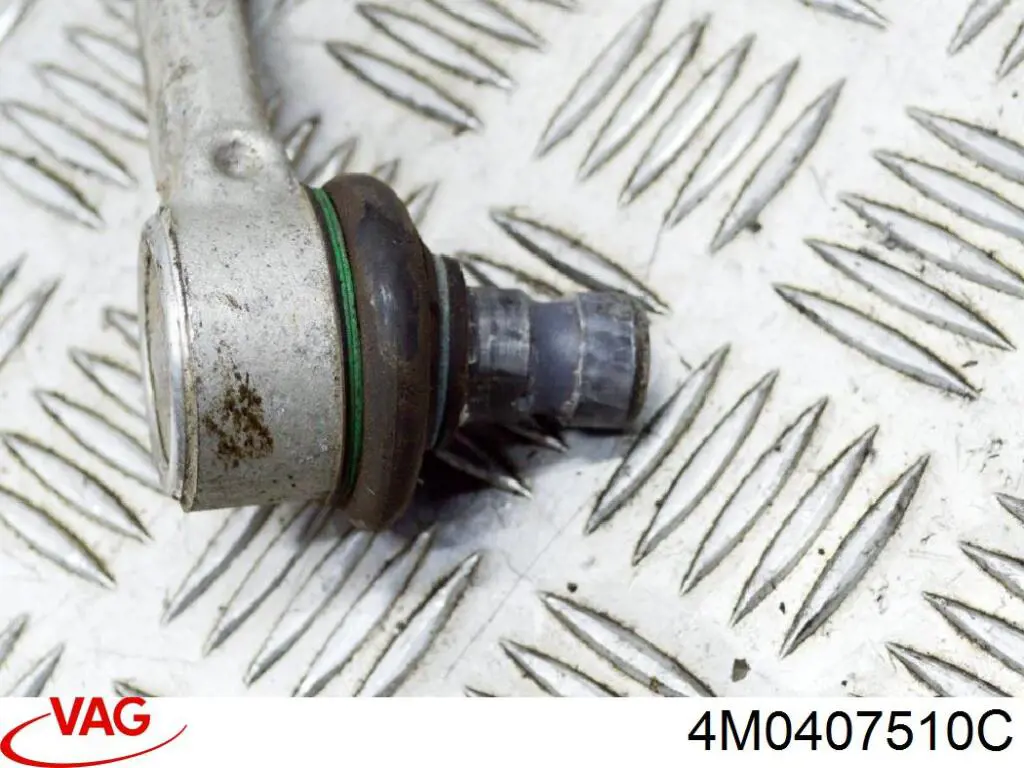 Braço oscilante superior direito de suspensão dianteira VAG 4M0407510C preço, a partir de 64,70 USD