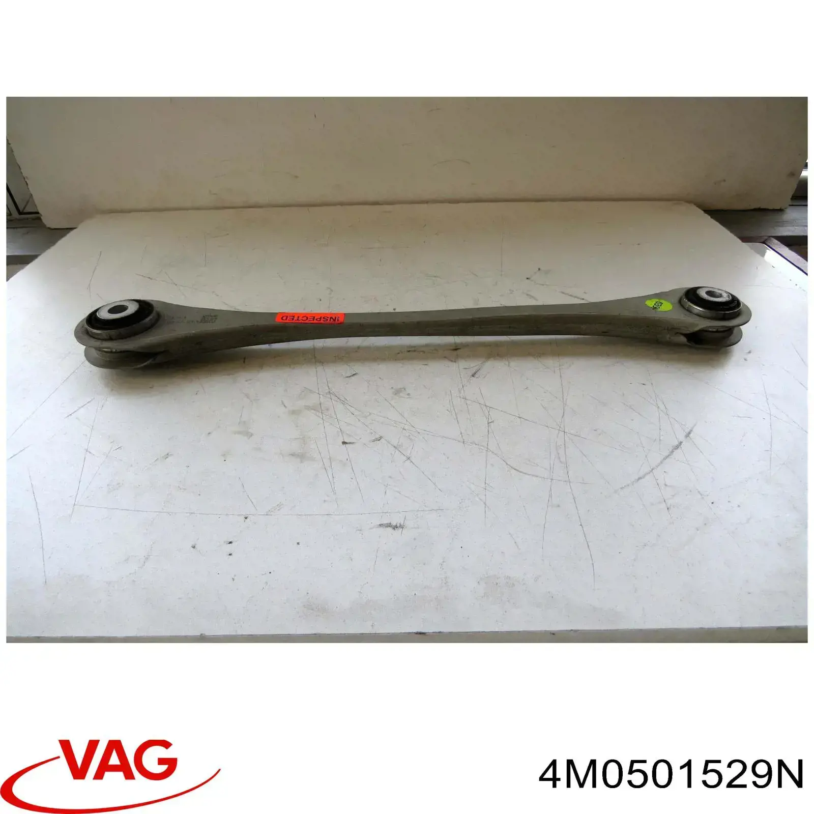 Compre 4M0501529N VAG Braço oscilante transversal esquerdo de suspensão traseira