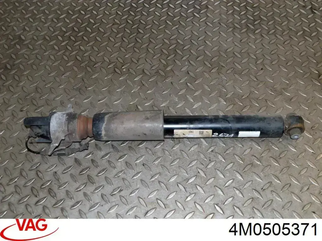 Braço oscilante superior esquerdo de suspensão traseira VAG 4M0505371 preço, a partir de 89,70 USD