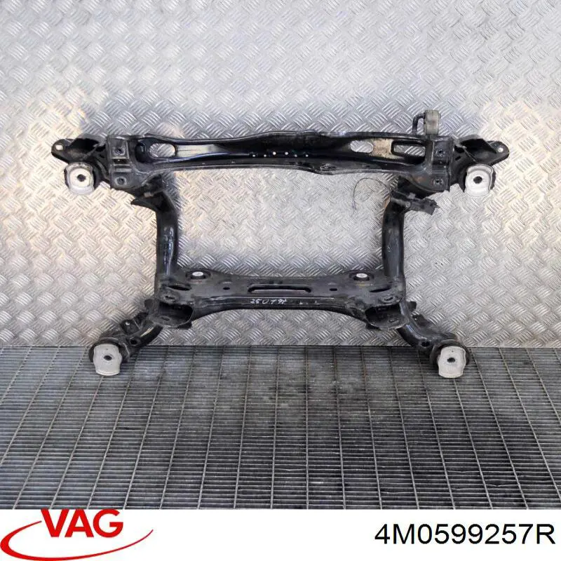 Bloco silencioso de viga traseira (de plataforma veicular) VAG 4M0599257R preço, a partir de 19,67 USD