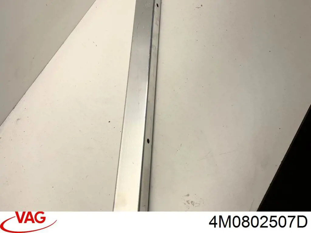 Consola de reforçador do pára-choque dianteiro VAG 4M0802507D preço, a partir de 119,91 USD