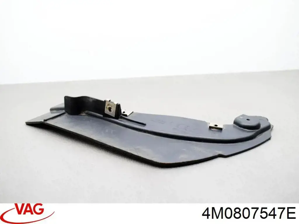 4M0807547E VAG Spoiler do pára-choque traseiro