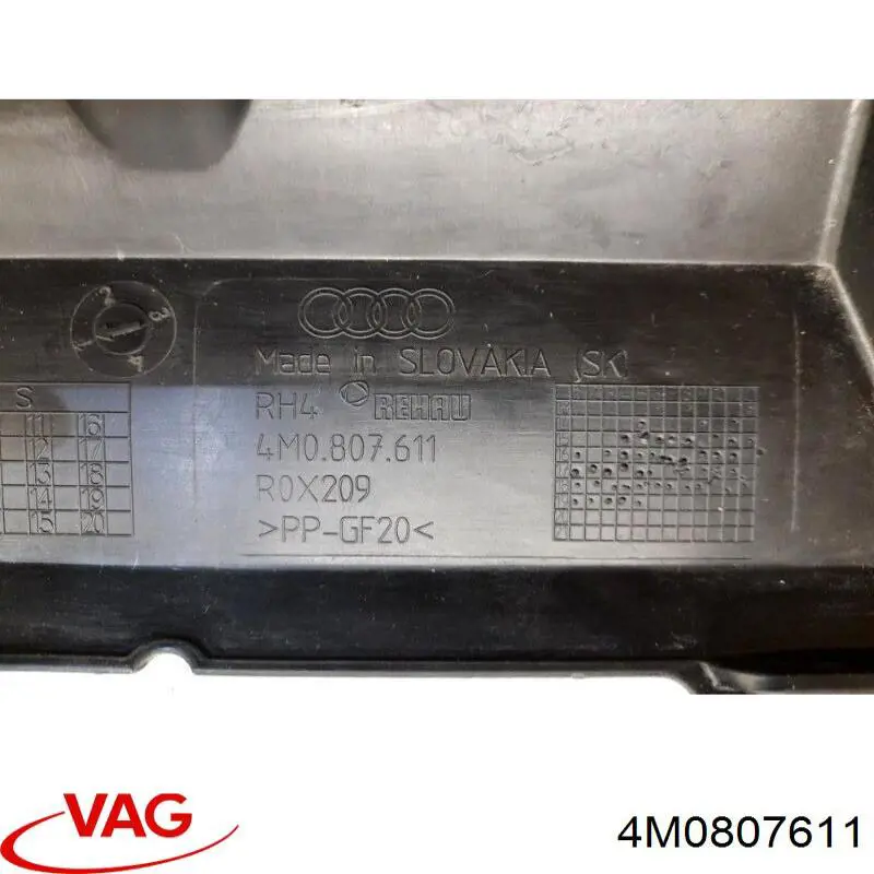 Compre 4M0807611 VAG Proteção do pára-choque dianteiro