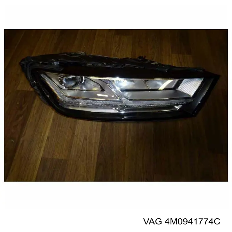 Compre 4M0941774C VAG Luz direita