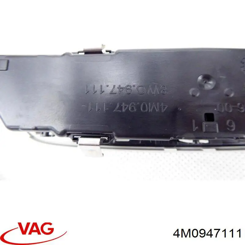 Compre 4M0947111 VAG Quebra-luz traseiro de iluminação de salão (de cabina)