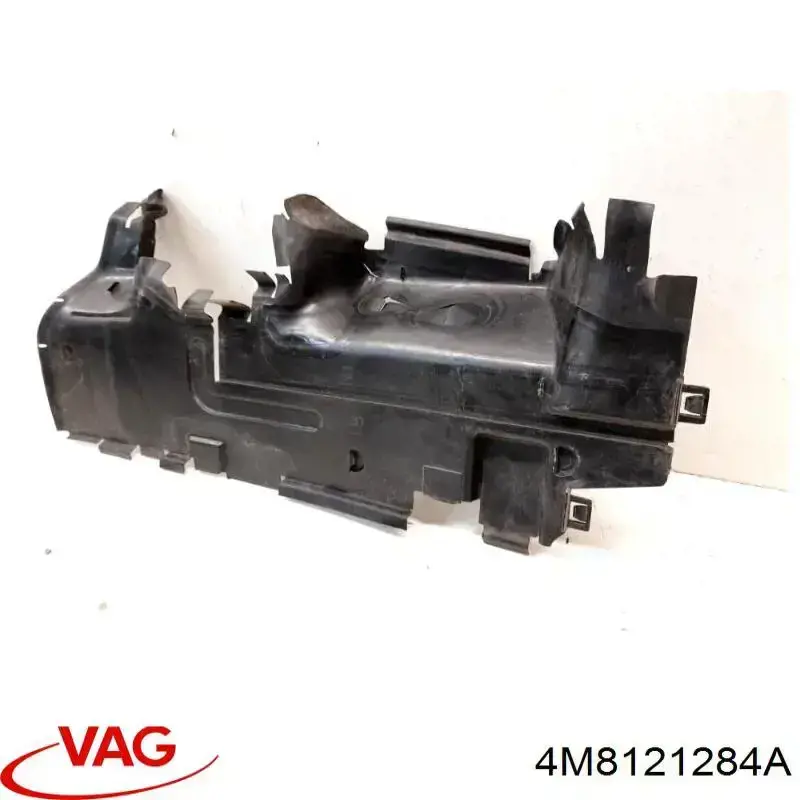 4M8121284A VAG Conduto de ar (defletor) direito do radiador