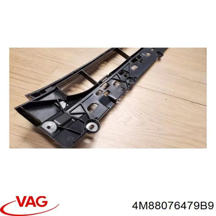 Grelha central do pára-choque dianteiro VAG 4M88076479B9 preço, a partir de 111,82 USD