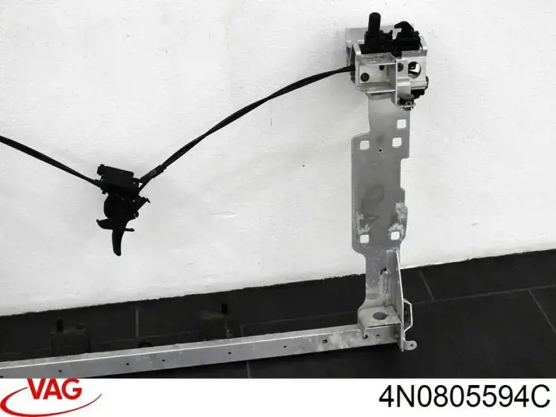 Suporte do radiador montado (painel de montagem de fixação das luzes) VAG 4N0805594C preço, a partir de 561,70 USD