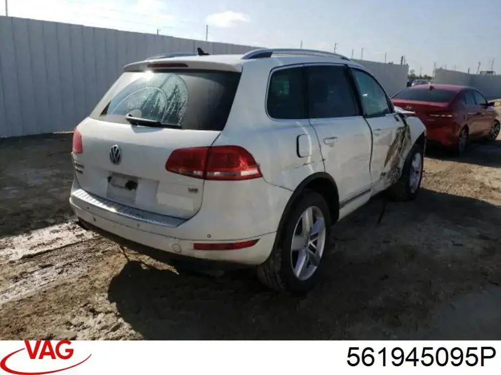 561945095P VAG Lanterna traseira esquerda externa