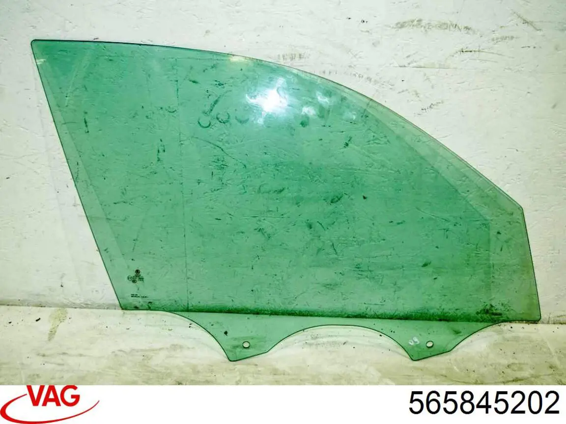 565845202 VAG Vidro da porta dianteira direita